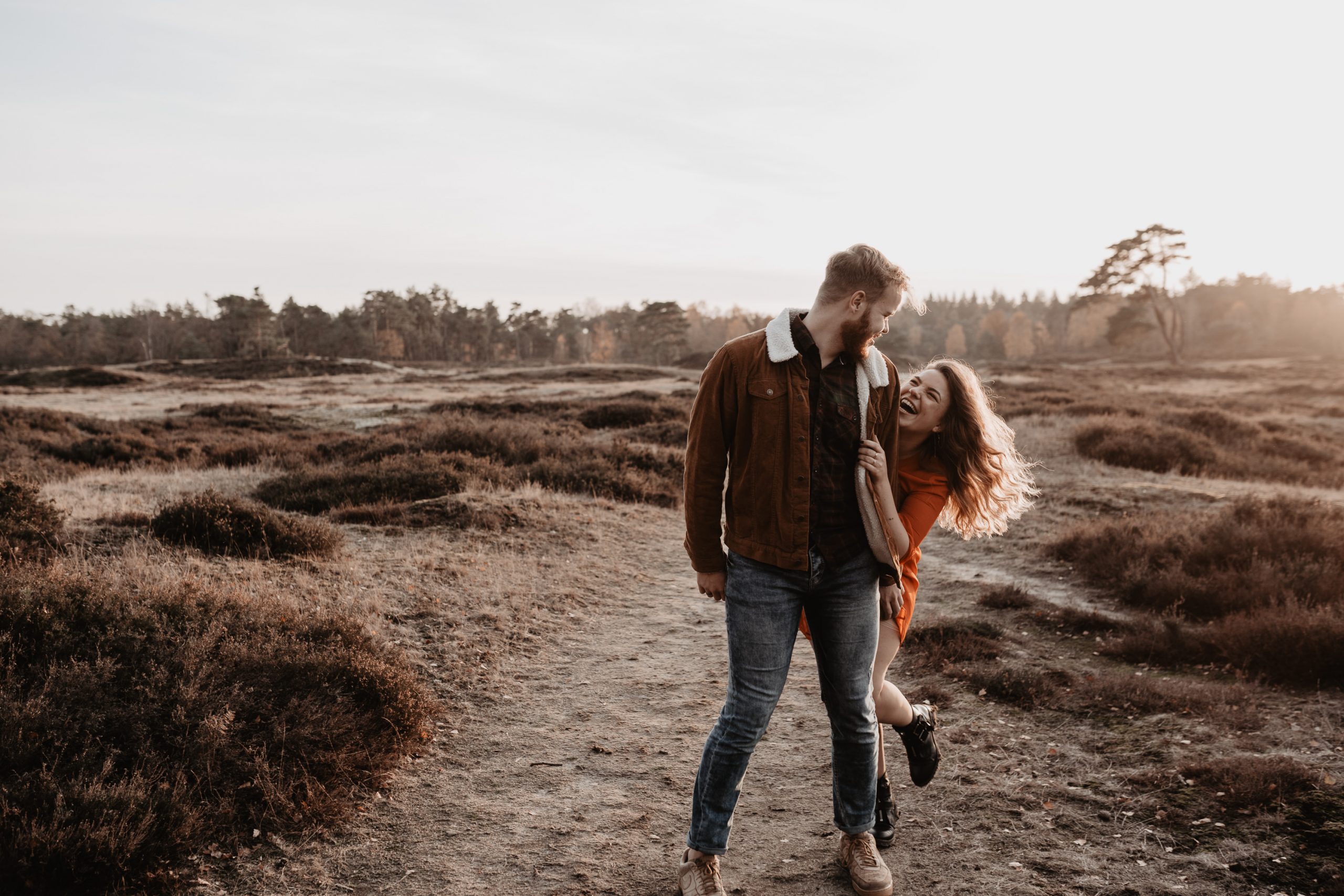 Loveshoot in the forest photographer netherlands
