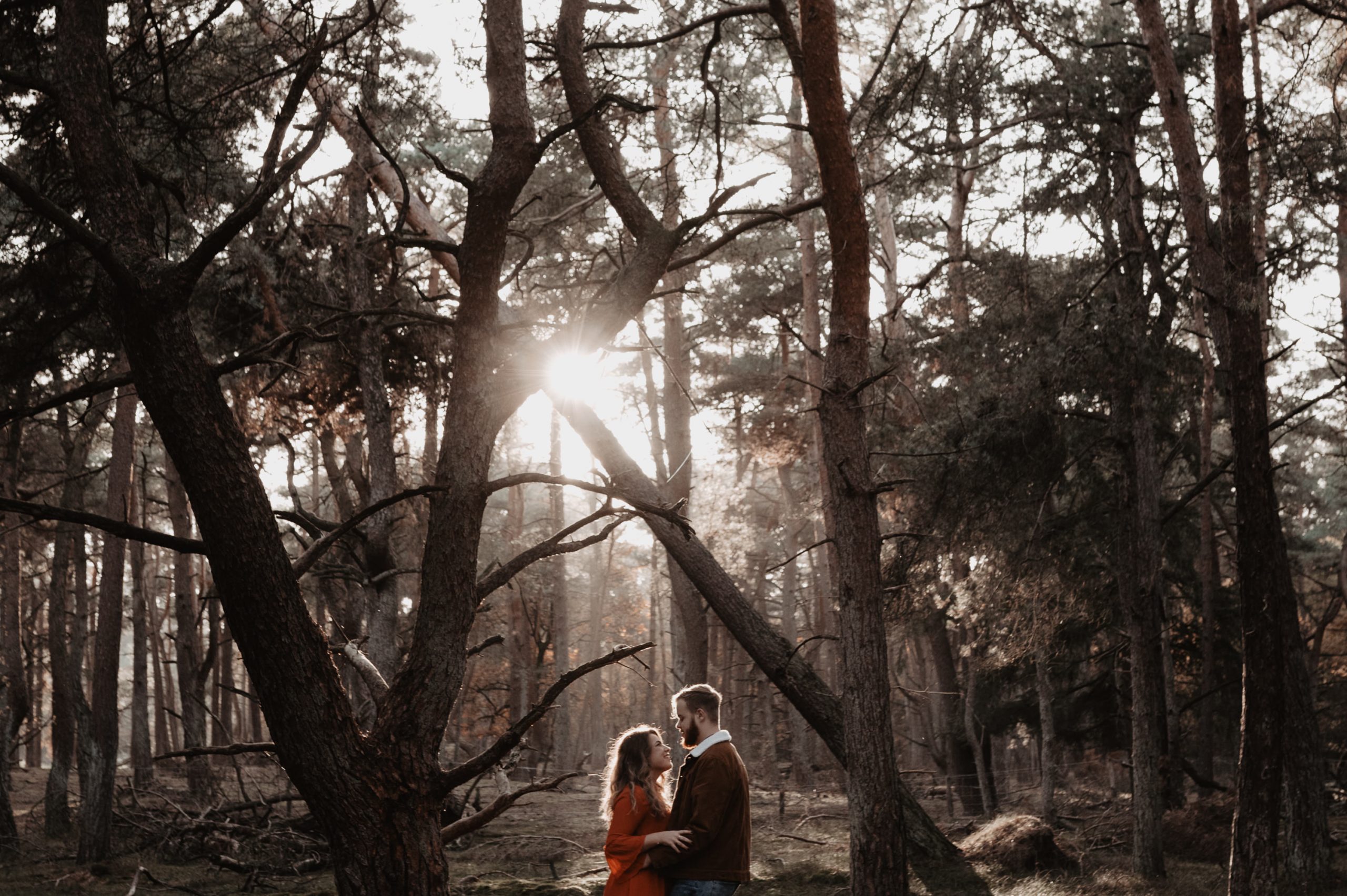 Loveshoot in the forest photographer netherlands